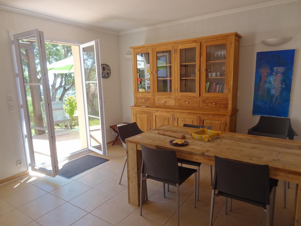 Villa les Coralines Les Issambres Habitación foto